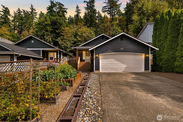 117 S 44th Street, Bellingham, WA 98229