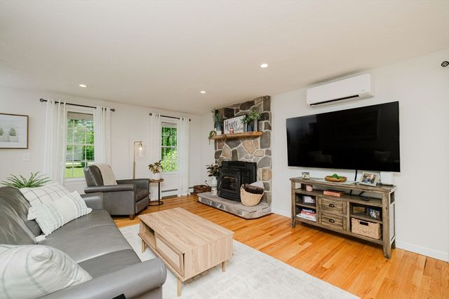 187 John Scott Blvd, Norton, MA 02766