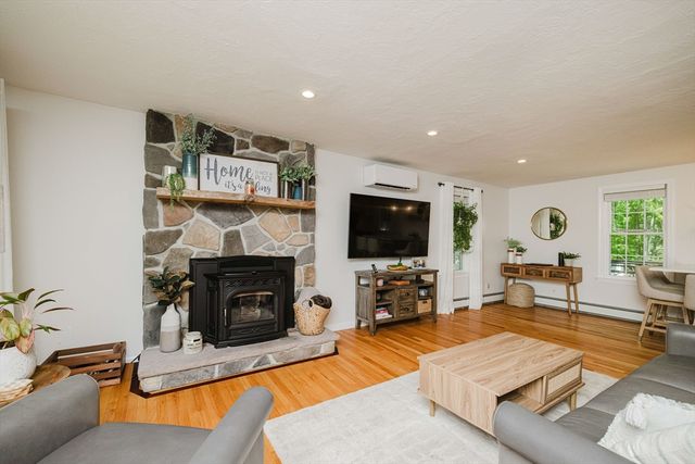 187 John Scott Blvd, Norton, MA 02766