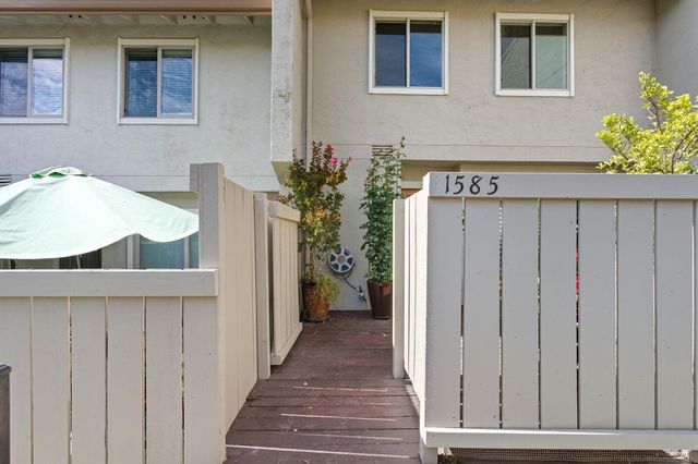 1585 Moraga Way, Moraga, CA 94556