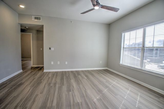 2320 Gracy Farms LN 1323, Austin, TX 78758