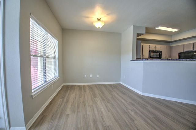 2320 Gracy Farms LN 1323, Austin, TX 78758