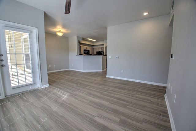 2320 Gracy Farms LN 1323, Austin, TX 78758