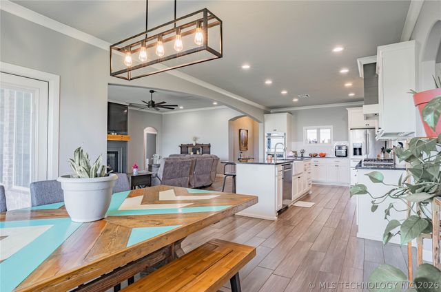 6706 E 136th Street North, Collinsville, OK 74021