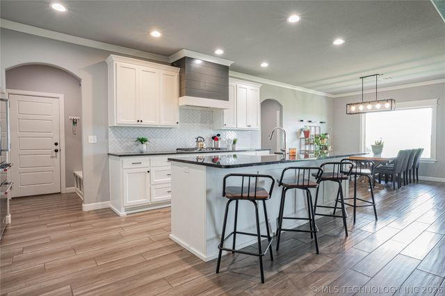 6706 E 136th Street North, Collinsville, OK 74021