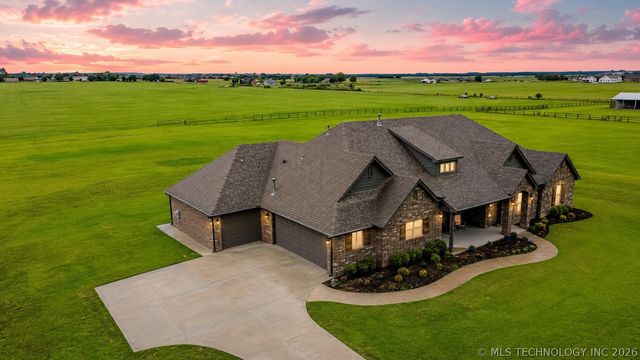 6706 E 136th Street North, Collinsville, OK 74021