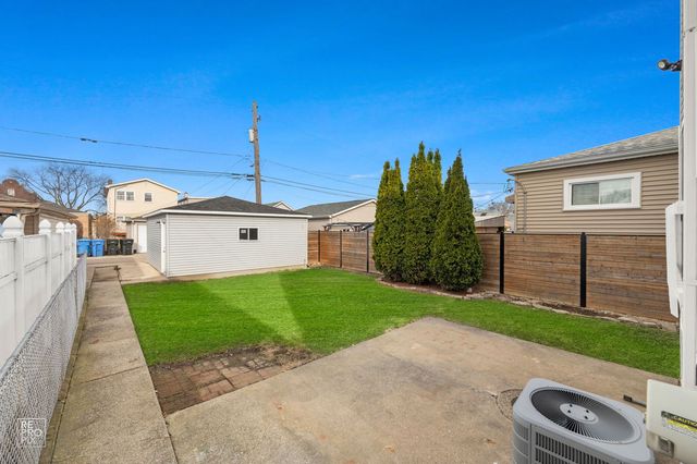 6030 S Mayfield Avenue, Chicago, IL 60638