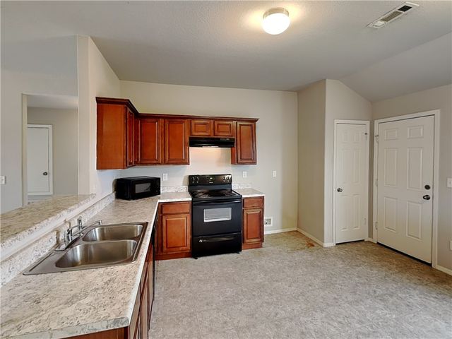 1550 Scotland Drive, Centerton, AR 72719