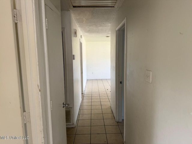 8063 34th Avenue, Gulfport, MS 39501