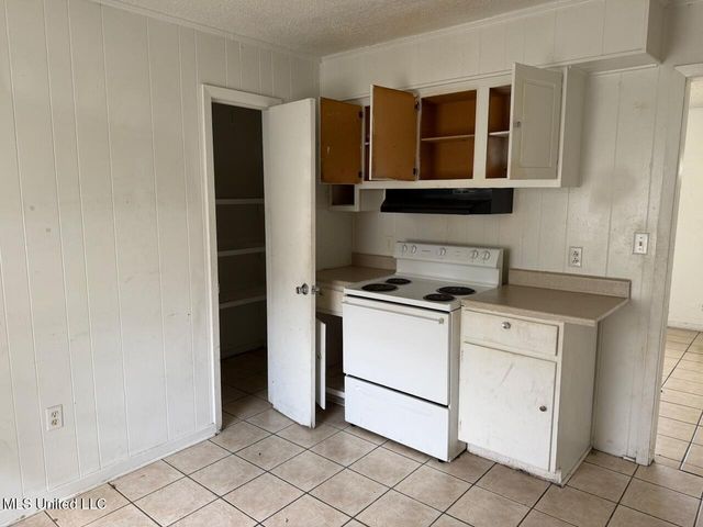 8063 34th Avenue, Gulfport, MS 39501