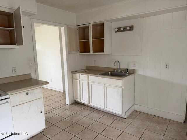 8063 34th Avenue, Gulfport, MS 39501