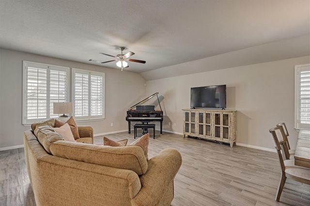1216 Night Owl Court, Conroe, TX 77385