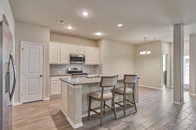 1216 Night Owl Court, Conroe, TX 77385