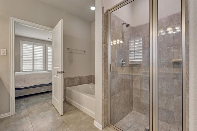1216 Night Owl Court, Conroe, TX 77385