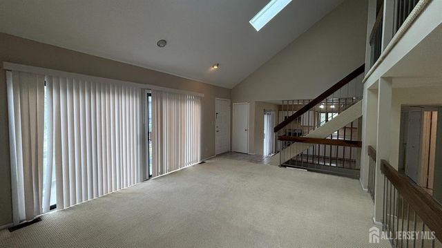 178 Linda Lane, Edison, NJ 08820