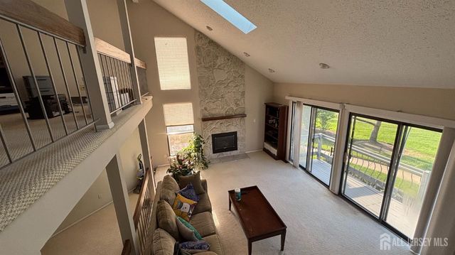 178 Linda Lane, Edison, NJ 08820