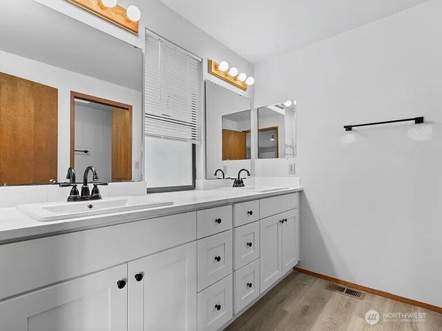 5008 NE 2nd Street, Renton, WA 98059