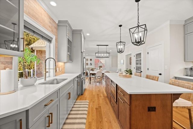 296 Wood St, Hopkinton, MA 01748