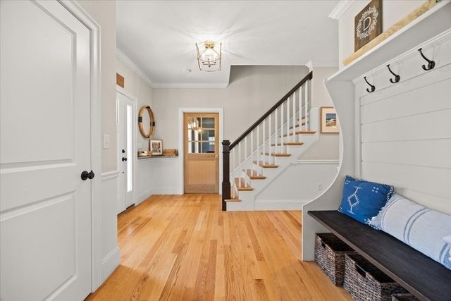 296 Wood St, Hopkinton, MA 01748