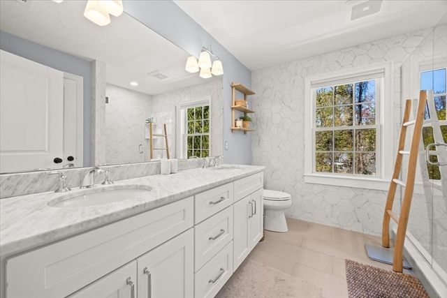 296 Wood St, Hopkinton, MA 01748