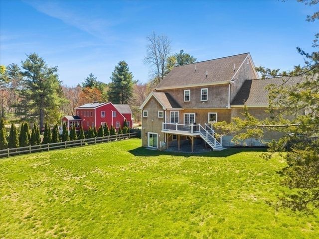 296 Wood St, Hopkinton, MA 01748