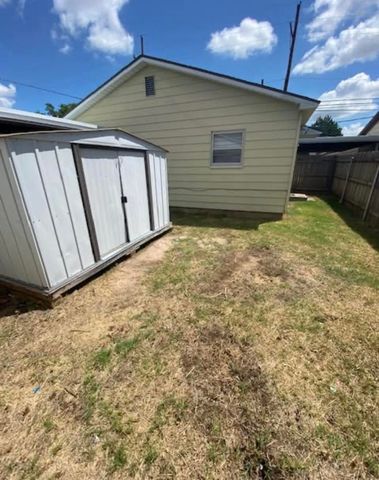 807 Avenue L, Shallowater, TX 79363