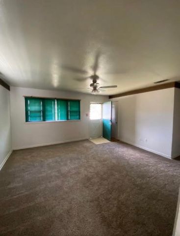 807 Avenue L, Shallowater, TX 79363