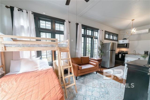 207 Michigan Avenue, Mobile, AL 36604