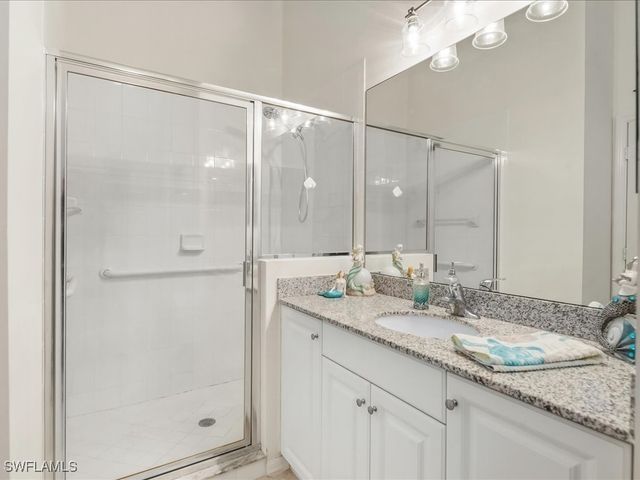 375 Stella Maris DR N 2806, Naples, FL 34114