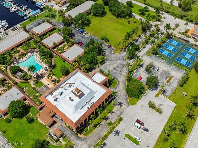 375 Stella Maris DR N 2806, Naples, FL 34114