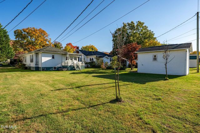 215 Clinchfield Avenue, Erwin, TN 37650