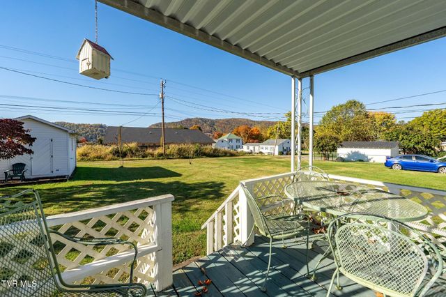 215 Clinchfield Avenue, Erwin, TN 37650
