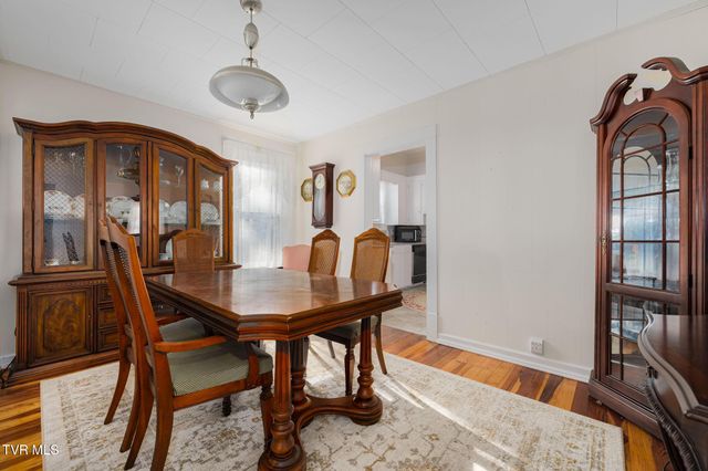 215 Clinchfield Avenue, Erwin, TN 37650