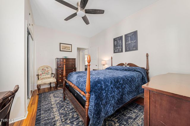 215 Clinchfield Avenue, Erwin, TN 37650