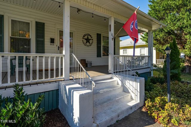 215 Clinchfield Avenue, Erwin, TN 37650