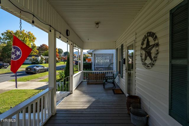 215 Clinchfield Avenue, Erwin, TN 37650