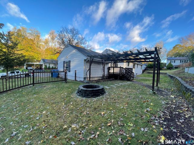225 Blue Hills Avenue, Hamden, CT 06514