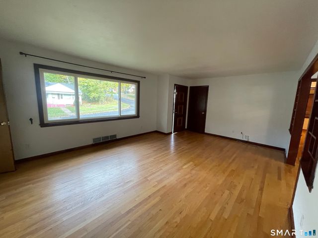 225 Blue Hills Avenue, Hamden, CT 06514