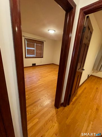 225 Blue Hills Avenue, Hamden, CT 06514