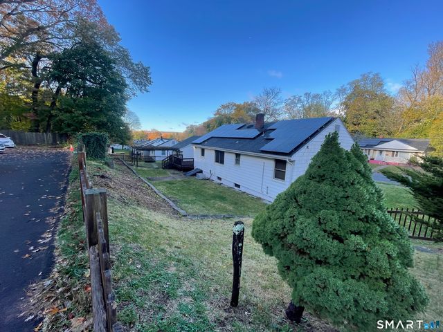 225 Blue Hills Avenue, Hamden, CT 06514