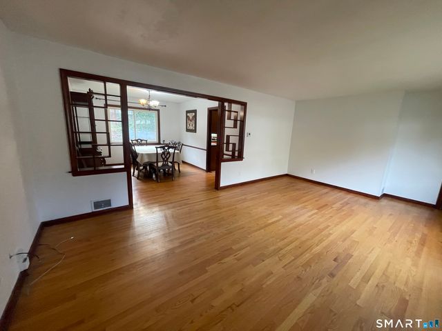 225 Blue Hills Avenue, Hamden, CT 06514