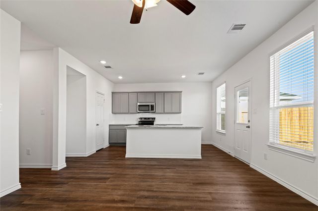 802 Stoney Point Lane, Dayton, TX 77535