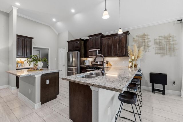 122 Comal Drive, Baytown, TX 77523