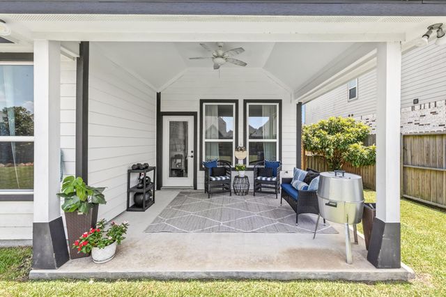 122 Comal Drive, Baytown, TX 77523