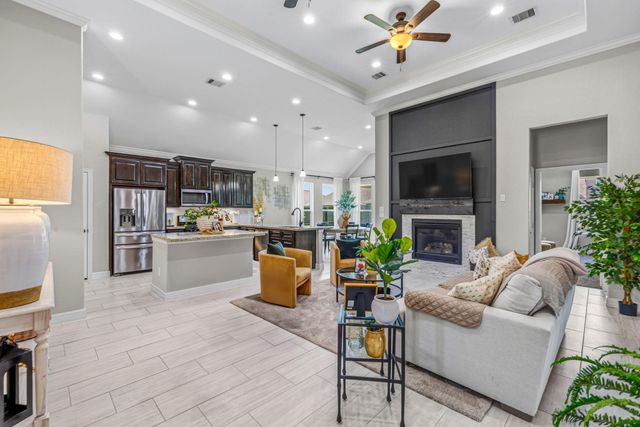 122 Comal Drive, Baytown, TX 77523