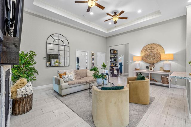 122 Comal Drive, Baytown, TX 77523