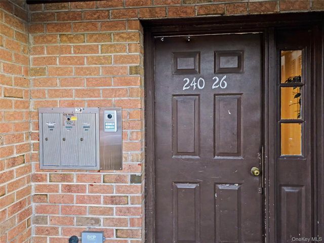 24026 70th Avenue 11A, Douglaston, NY 11362