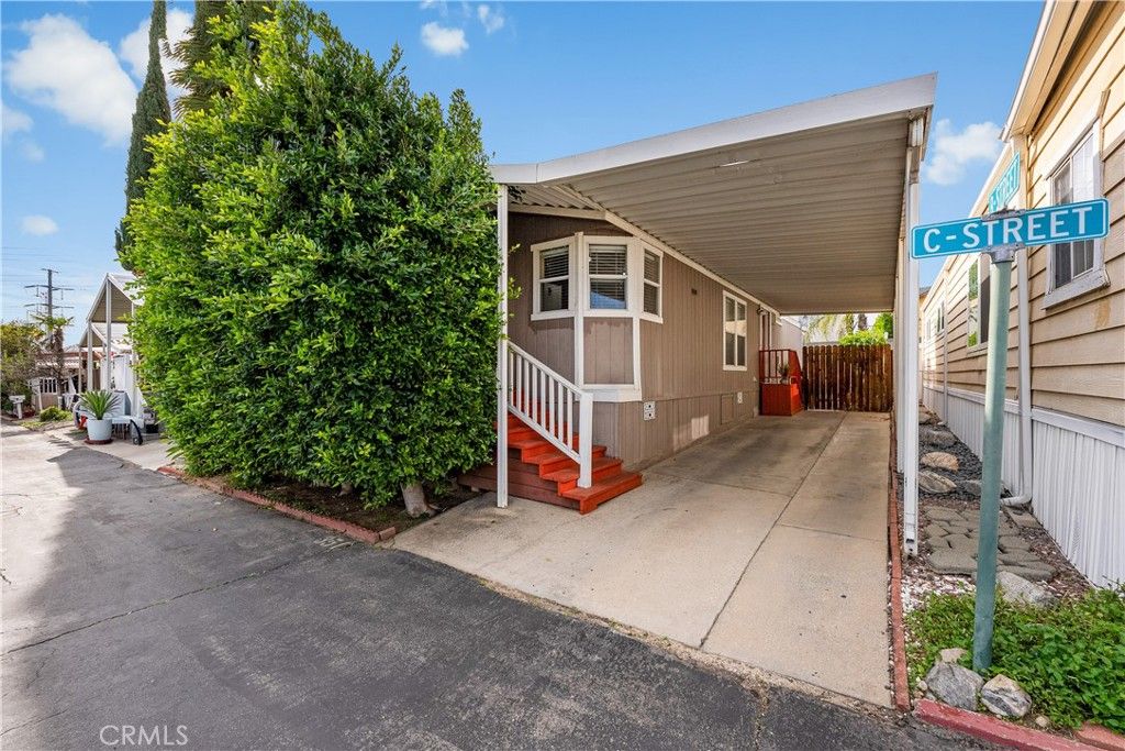 16079 Yarnell Street C35, Sylmar, CA 91342