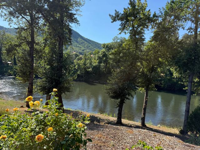 1380 Rogue River Highway, Gold Hill, OR 97525