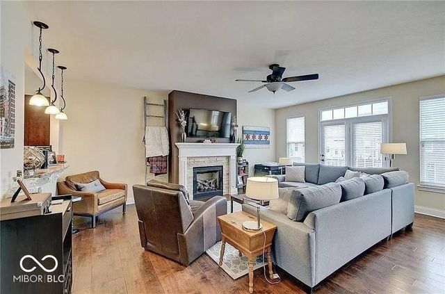 333 Alden, Carmel, IN 46032